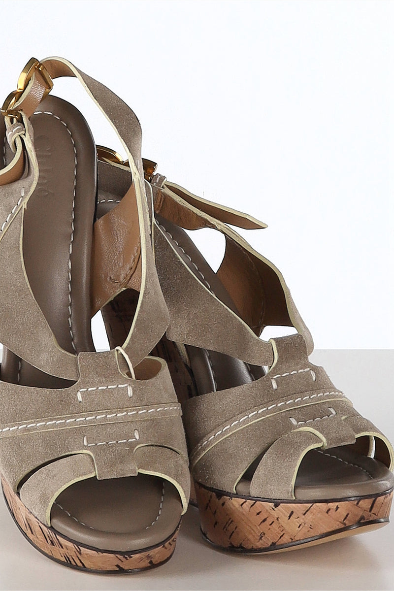 Sandals in taupe