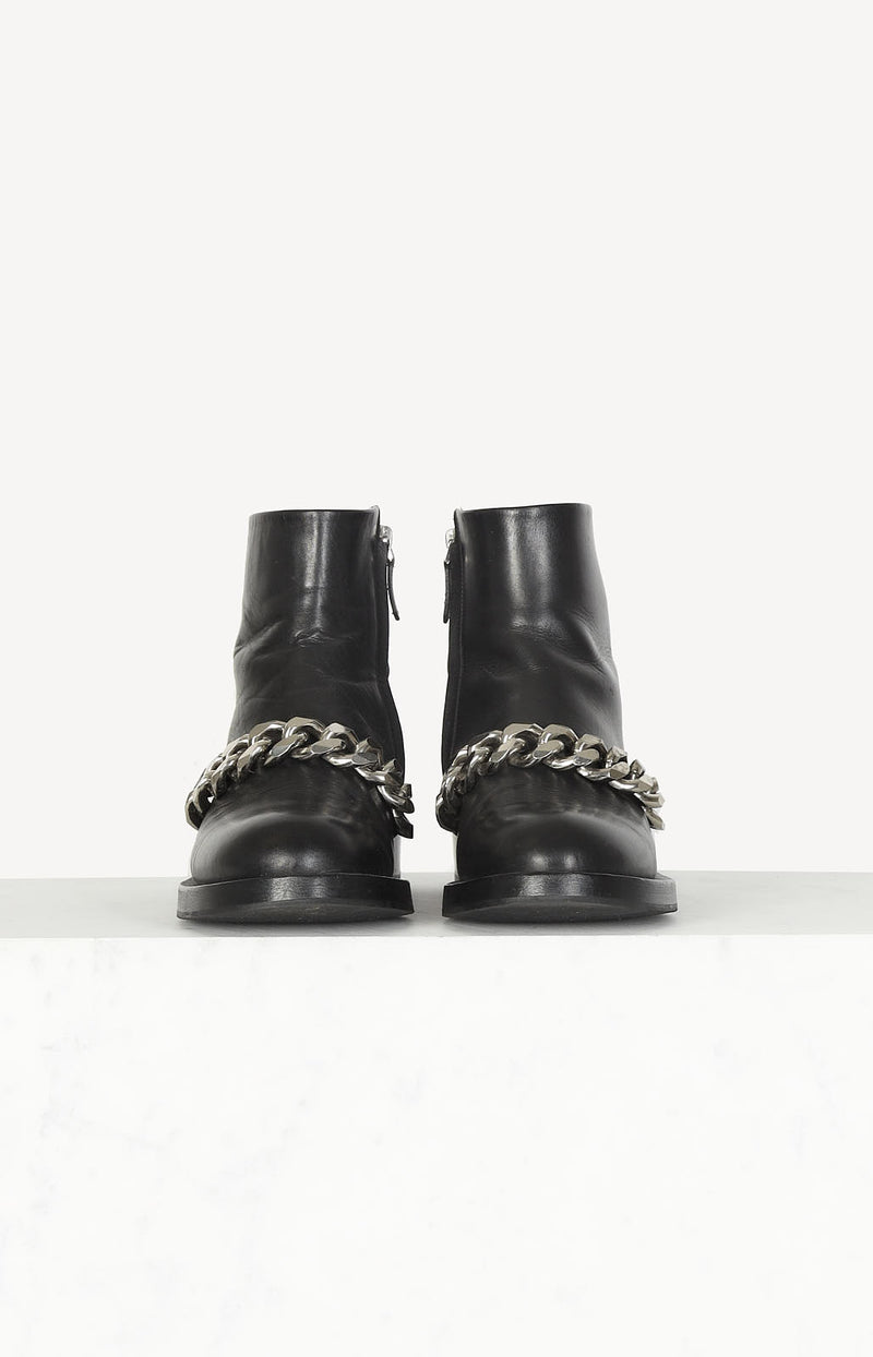 Boots Chain in Schwarz