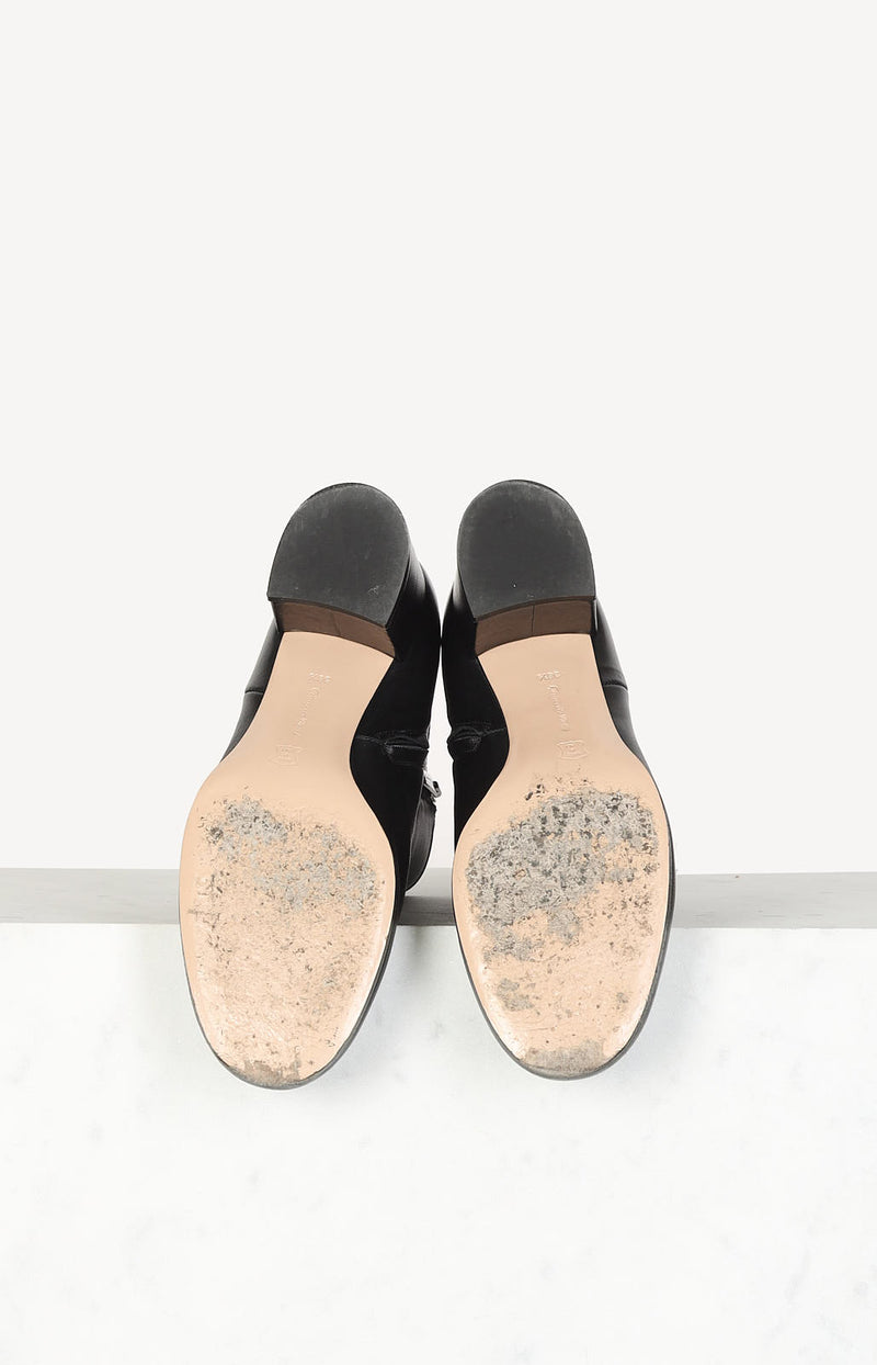 Lederstiefelette in Schwarz